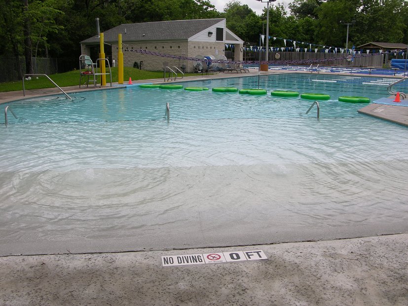 Dad's Club 50 meter olympic pool and childrens pool 1006 Voss Road (6)